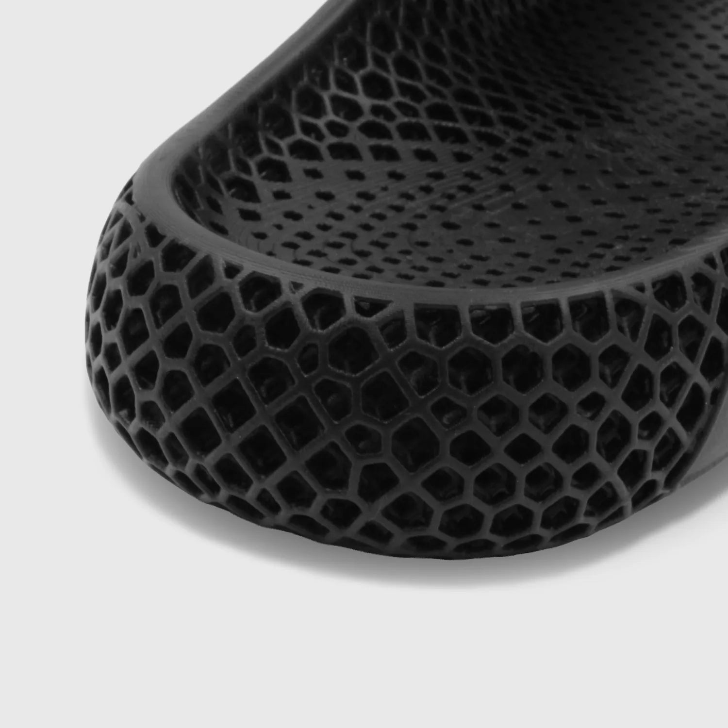 Versatile Minimalist Slides in true black
