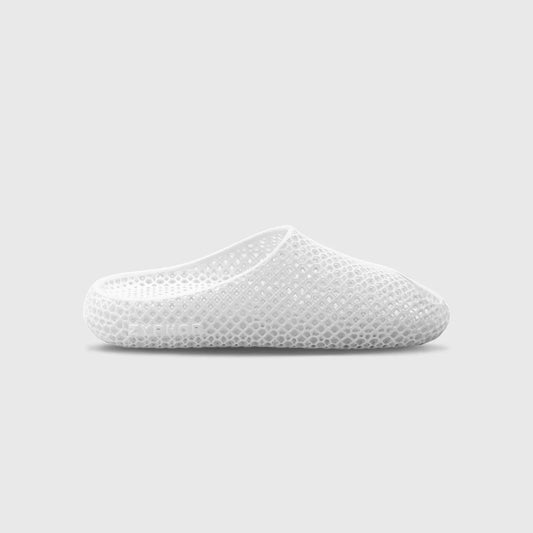 Versatile Minimalist Slides in pure light